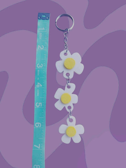 White and Yellow Dangly Daisy Flower Keychain